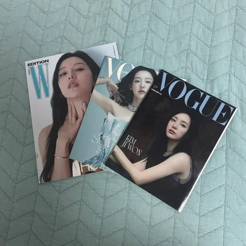 [BUNJANG] Kim Jiwon Vogue Bundle Set / 김지원 보그 일괄 판매
