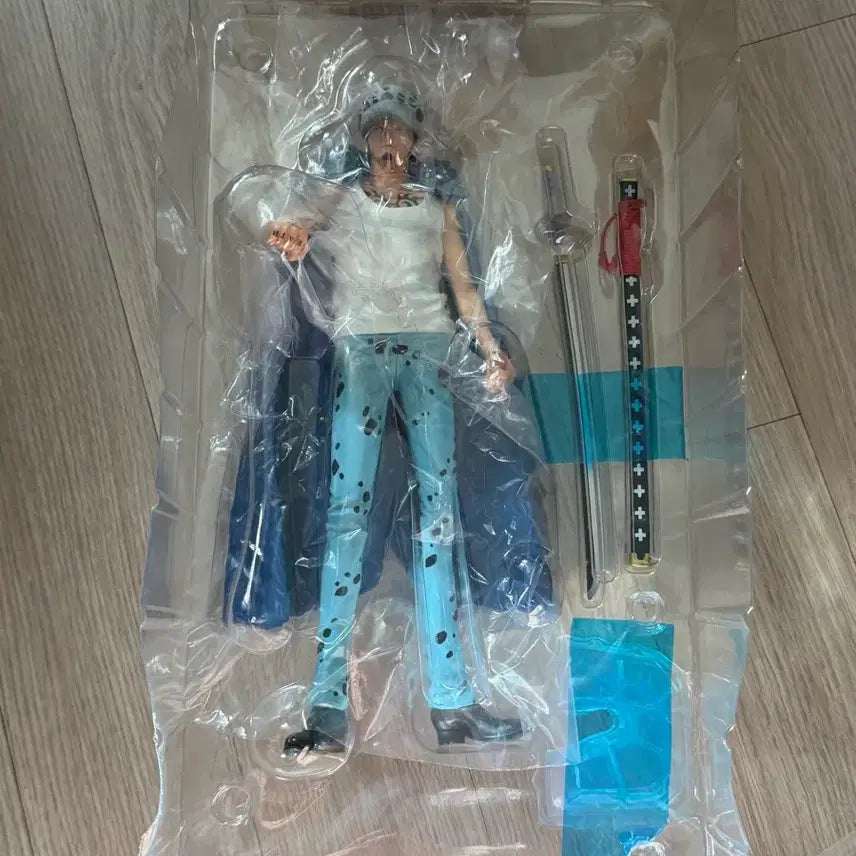 [BUNJANG] One Piece Trafalgar Law Prize A Figure / 원피스 트라팔가 로우 A상 판매