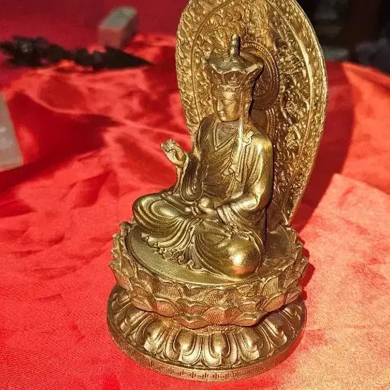 [BUNJANG] Brass Seated Buddha Statue with Boat-Shaped Aureole - Buddhist Art Craft (13.5cm) / 황동 보관 주형광배 좌불상 / 불교 미술 공예품 (13.5cm)