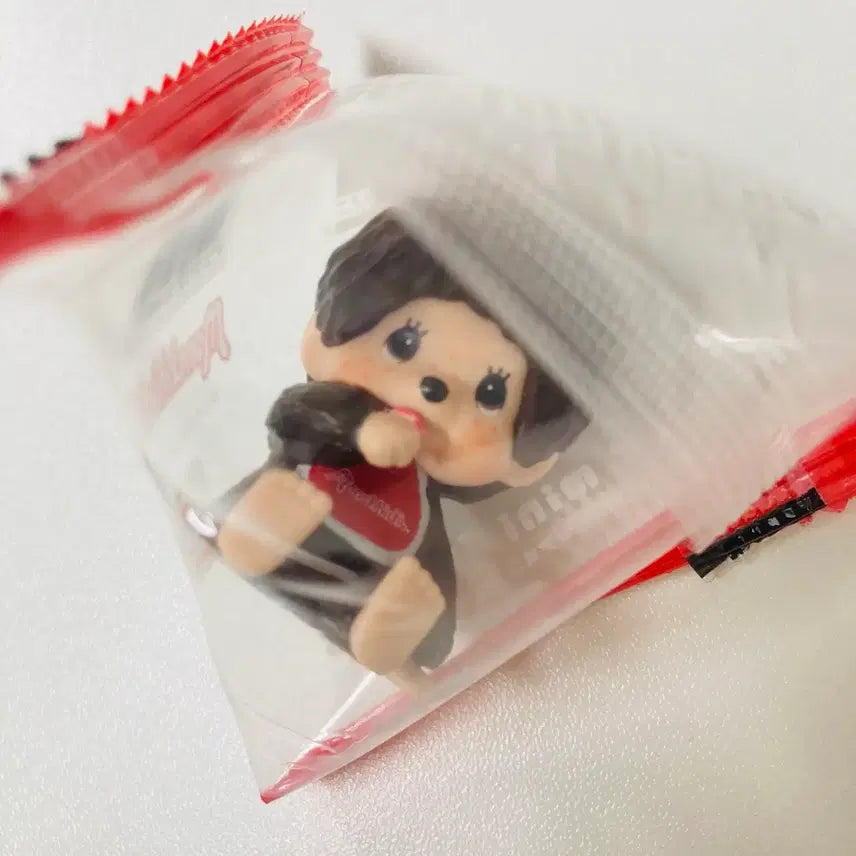 [BUNJANG] Monchhichi Baby Pacifier Mini Figure Sealed / 몬치치군 쪽쪽이 미니 피규어 미개봉