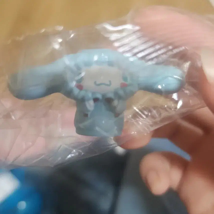 [BUNJANG] Sanrio Cinnamoroll Gacha Figure (Sealed) / 미개봉) 가챠 산리오 시나모롤 양도합니다