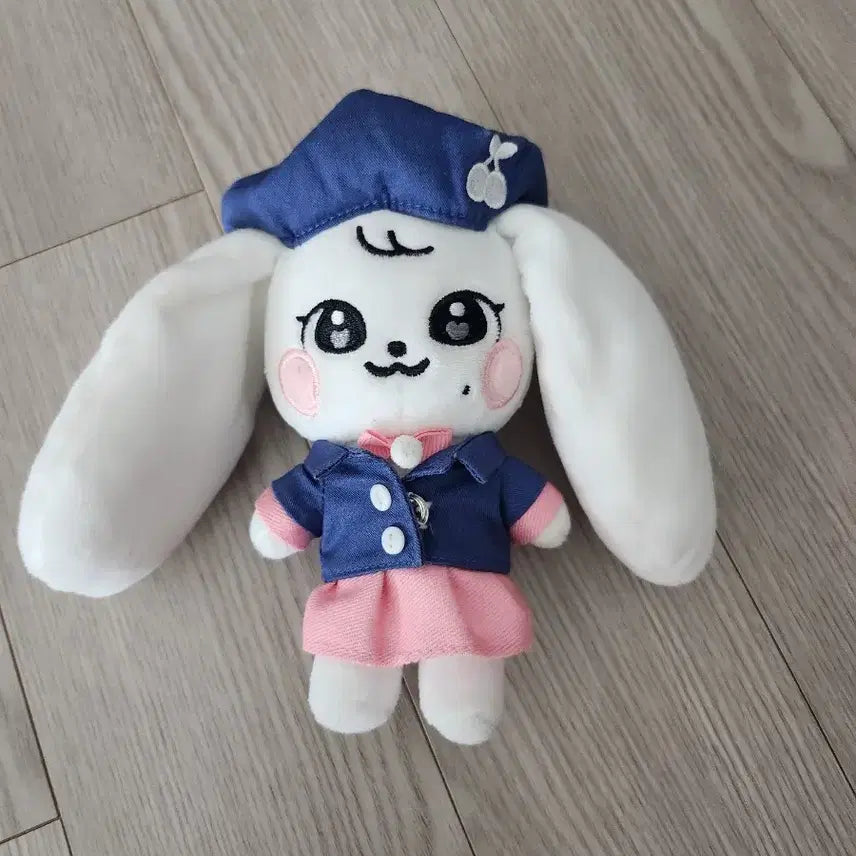 [BUNJANG] Minib Puppy Doll with Green Scarf / 미니브 강안지