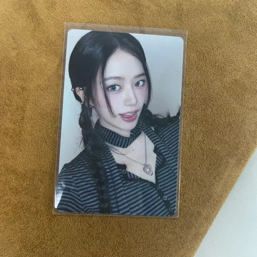 [BUNJANG] IVE (G)I-DLE REALIZE Photocard Ahn Yujin Album Photocard / 아이브 리바이브 러브드 앨범 포카 안유진 앨포