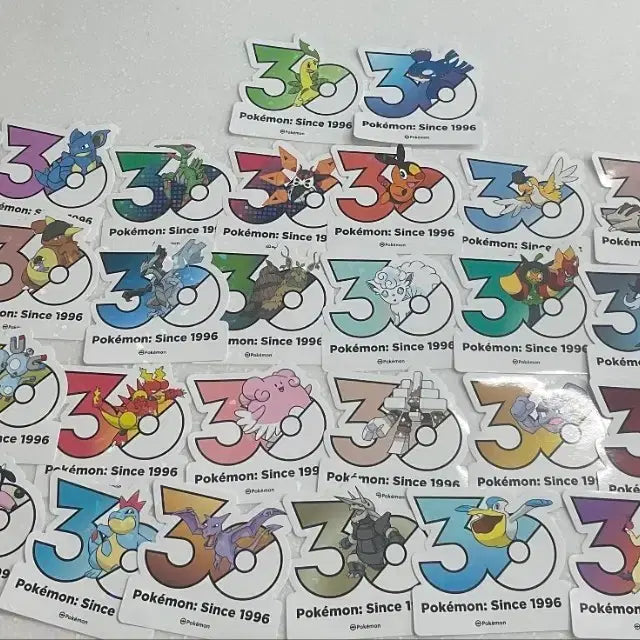 [BUNJANG] Pokemon 30th Anniversary Sticker Set / 포켓몬 30주년 기념 스티커 알로라 나인테일 오거폰 블랙큐레무 스이쿤 히스이 대검귀 판매