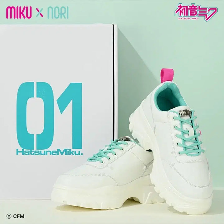 [BUNJANG] Nori Hatsune Miku Collaboration White Sneakers / 하츠네 미쿠 NORI 신발 운동화 스니커즈 화이트 팝업 콜라보 DTF 필름 스티커 서브컬처 + 쿠지 덤