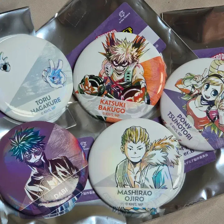 [BUNJANG] My Hero Academia Aurora Can Badge Bundle Set / 나히아 오로라 캔뱃지 일괄 하가쿠레 바쿠고 포니 다비 오지로
