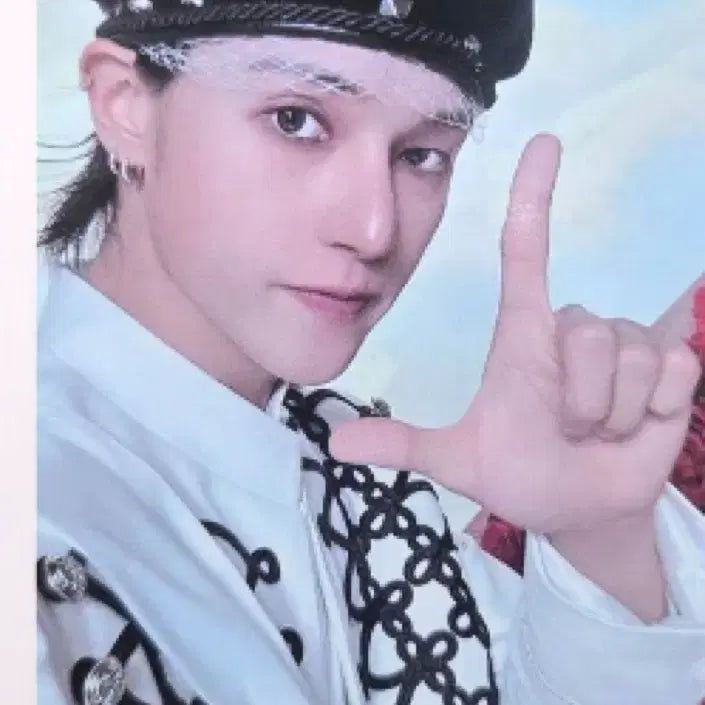 [BUNJANG] Ateez Golden Hour Part 5 Wooyoung Photocard (Limited Edition) / 시세이하) 에이티즈 골든아워5 Lp 우영 포카 (한정포카)