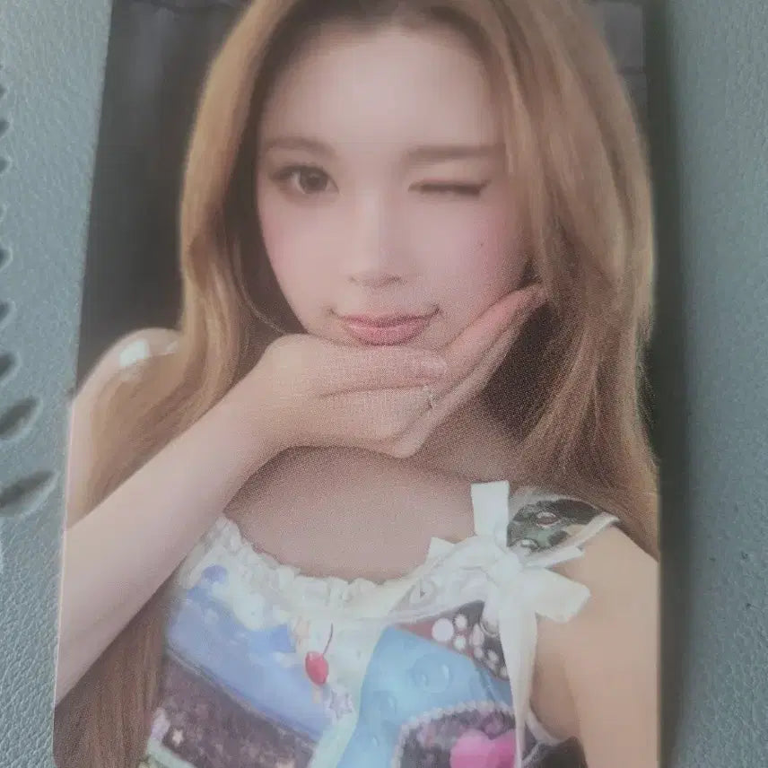 [BUNJANG] EINA Lemon Tang Star River POB Photocard / 하투하 에이나 레몬탱 스타리버특전