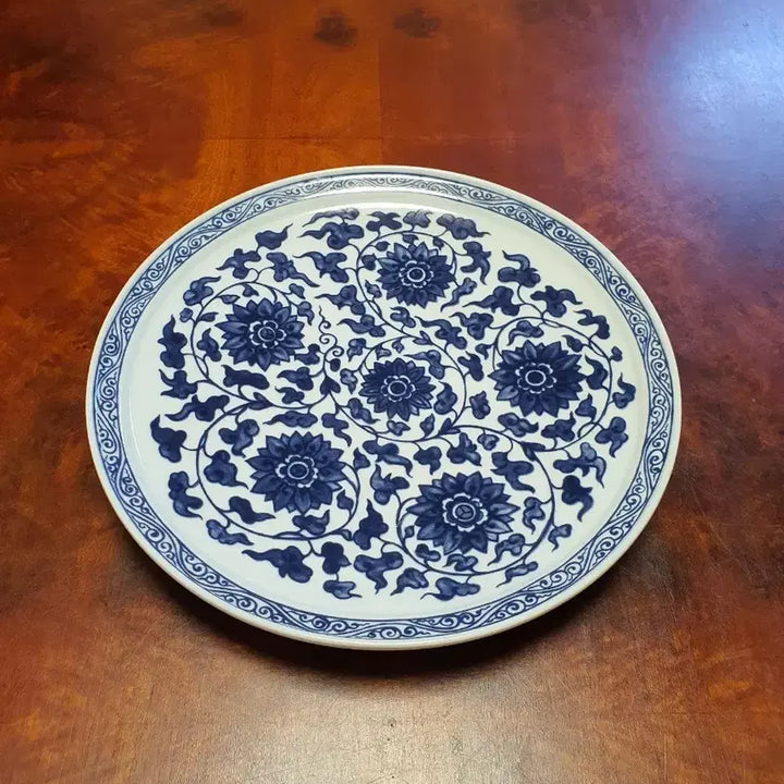 [BUNJANG] Dopyeongyo Blue and White Porcelain Plate with Peony Pattern / 도평요 보상화 접시