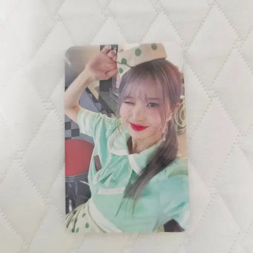 [BUNJANG] fromis_9 Love From Lucky Draw Song Hayoung Photocard / 프로미스나인 러브프롬 럭드 송하영 포카팝니다