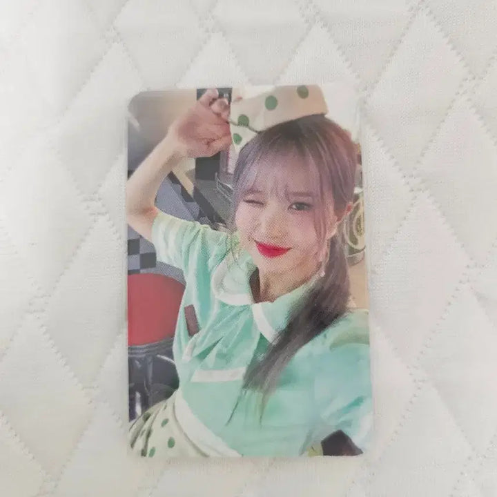 [BUNJANG] fromis_9 Love From Lucky Draw Song Hayoung Photocard / 프로미스나인 러브프롬 럭드 송하영 포카팝니다
