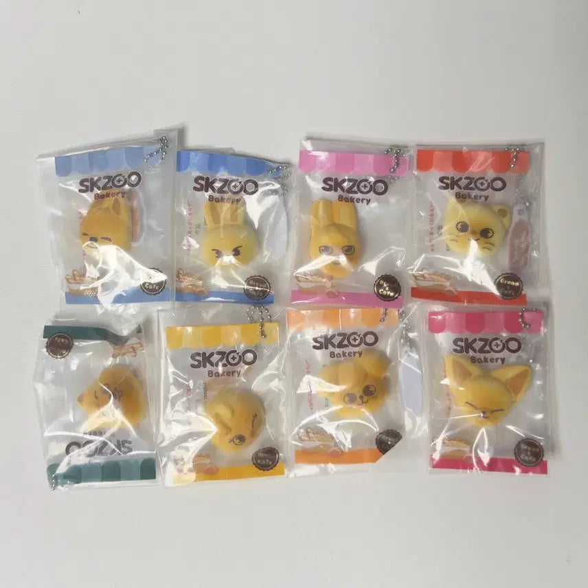 [BUNJANG] SKZOO Japan Bakery Mallangyi Gacha Set / Skzoo 일본 베이커리 말랑이 가챠 8종 set