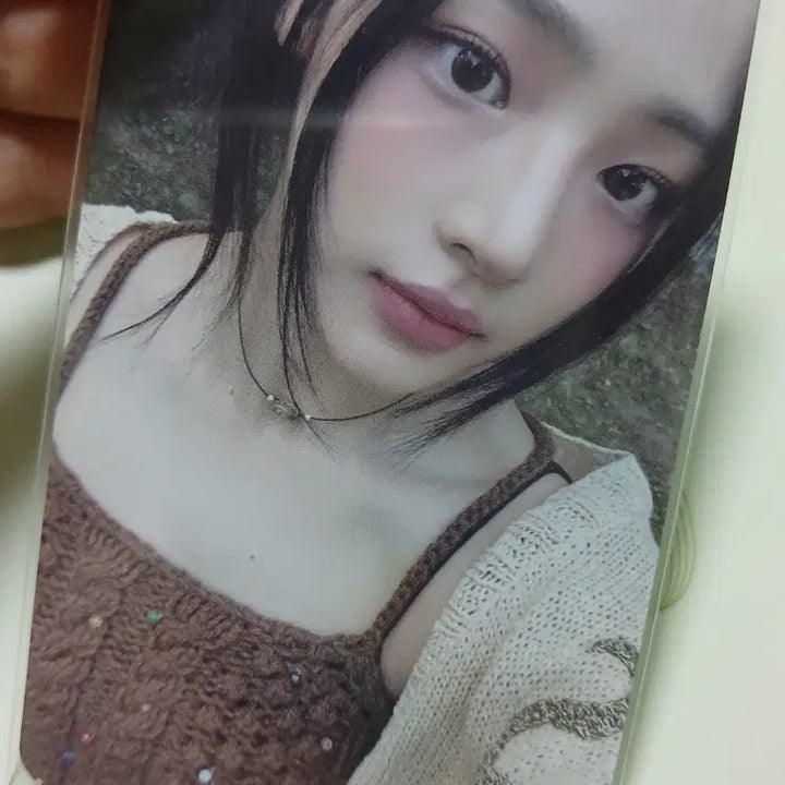 [BUNJANG] NewJeans Hanni "Face-Off" Photocard / 뉴진스 포카 얼빡 민지 김민지