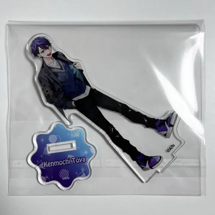 [BUNJANG] Nijisanji Kenmochi Touya Acrylic Stand / 니지산지 켄모치 토우야 아크릴 (1)