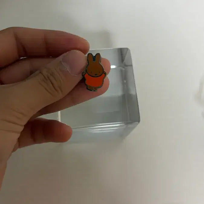 [BUNJANG] Miffy Brown Badge / 미피 브라운 뱃지