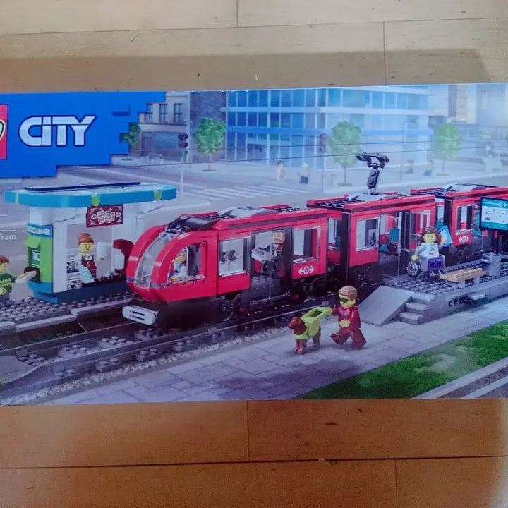 [BUNJANG] LEGO 60423 City Downtown Subway Train Station Set / *택포*(미개봉)(정품) 레고 60423 시티 도시의 전차와 정거장 팝니다.