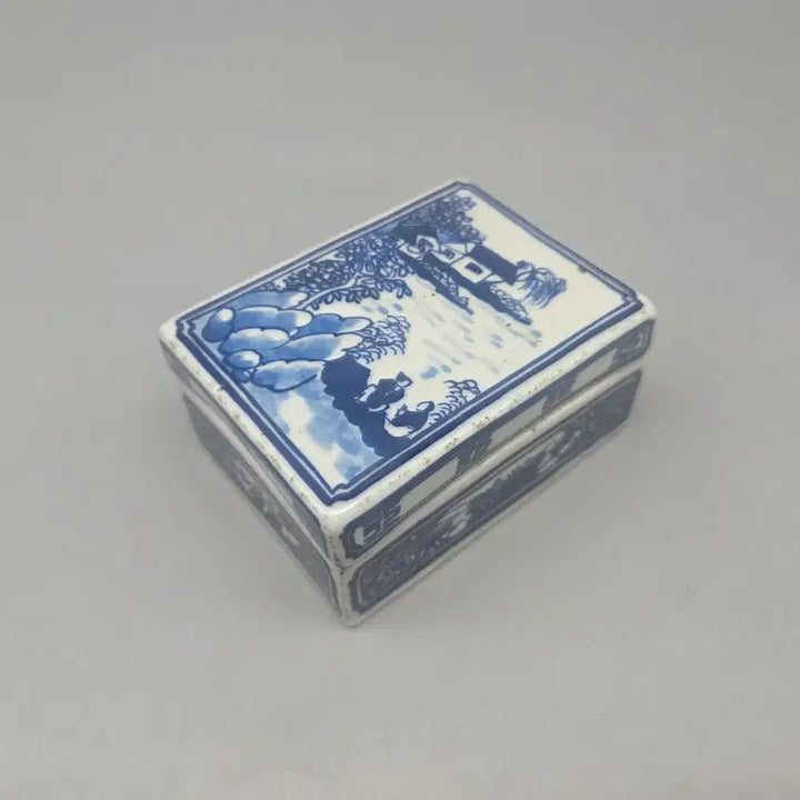 [BUNJANG] Qing Dynasty Style Blue and White Porcelain Landscape and Figure Scholar&