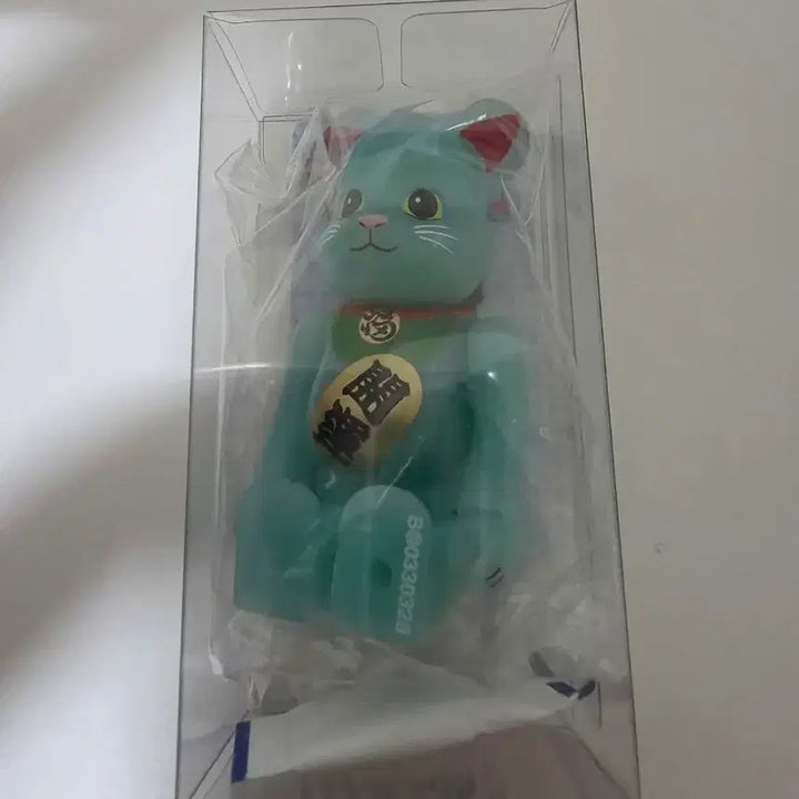 [BUNJANG] Bearbrick 33rd Animal Maneki-neko Animal Glow-in-the-Dark / 베어브릭 33탄 애니멀 마네키네코 정 축광 청축 청축광