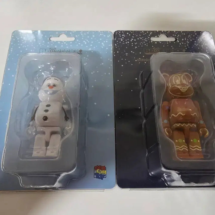 [BUNJANG] Bearbrick Hong Kong Limited Edition Olaf &amp; Gingerbread Mickey Set / 베어브릭 올라프 진저브래드미키 세트