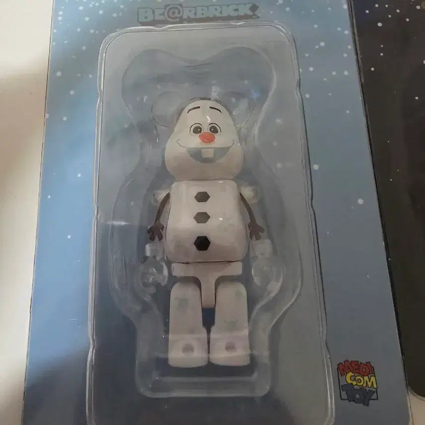 [BUNJANG] Bearbrick Hong Kong Limited Edition Olaf &amp; Gingerbread Mickey Set / 베어브릭 올라프 진저브래드미키 세트