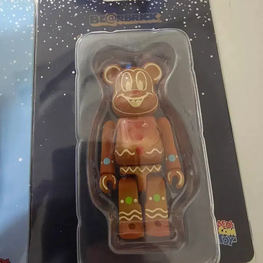 [BUNJANG] Bearbrick Hong Kong Limited Edition Olaf &amp; Gingerbread Mickey Set / 베어브릭 올라프 진저브래드미키 세트
