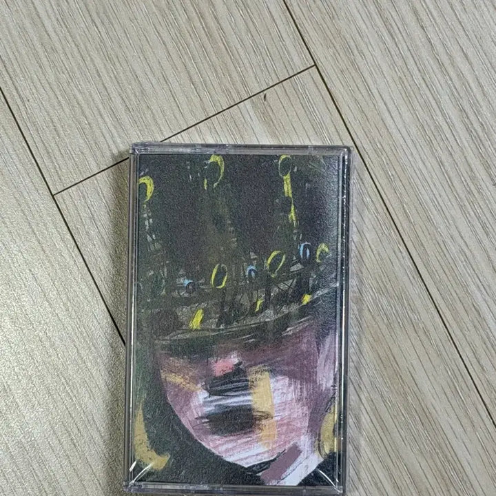 [BUNJANG] Enrique Iglesias "Escape" Vinyl / 데이먼스이어 헤드에이크 카세트테이프 블랙 미개봉 새상품