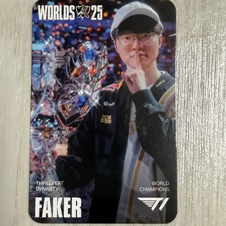 [BUNJANG] Faker 25th Championship Photocard / 페이커 25 우승 포토카드