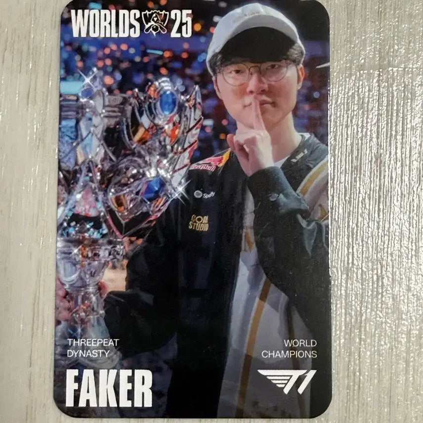 [BUNJANG] Faker 25th Championship Photocard / 페이커 25 우승 포토카드