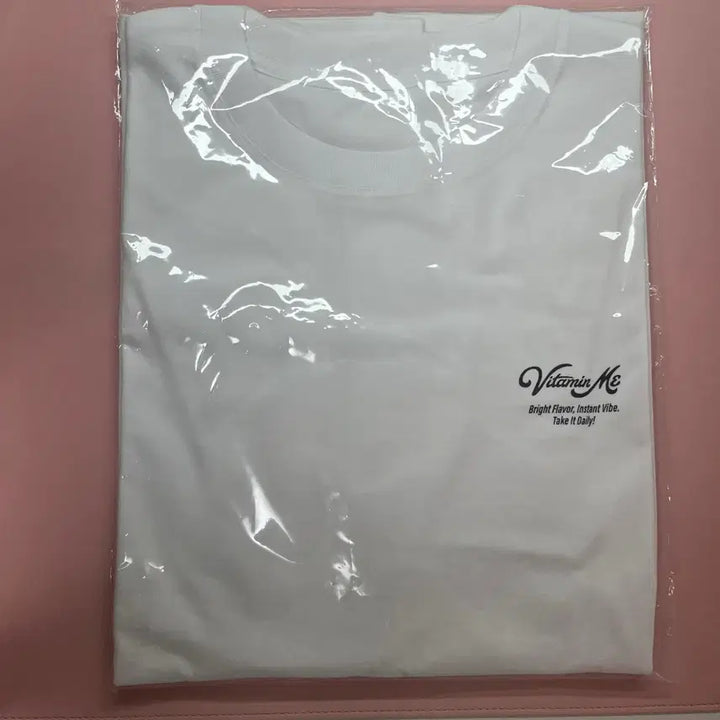 [BUNJANG] fromis_9 Glow Me Popup T-Shirt Unused / 프로미스나인 Glow me 팝업 티셔츠 미사용