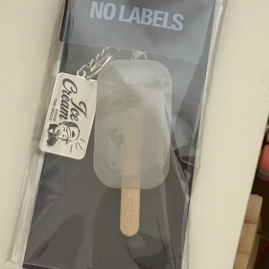 [BUNJANG] TXT Yeonjun Part 2 Ice Cream Keychain / 연준 파트2 아이스크림 키링 아이스크림 팝업