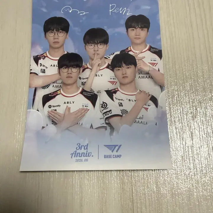 [BUNJANG] T1 Hongdae BECAM 3rd Anniversary Signed Player Postcard / T1 홍대베캠 3주년 선수 엽서