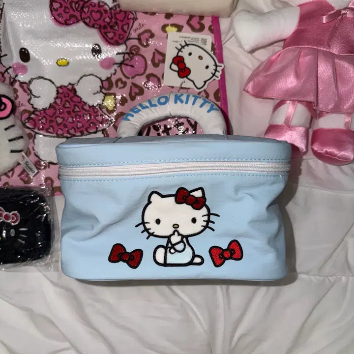 [BUNJANG] Hello Kitty Ballet Doll Pouch Crossbody Coin Bag Tarpaulin Bag Set / 키티 발레 인형 화장품 여행 파우치 크로스백 동전지갑 타포린백 6종 새상품 일괄