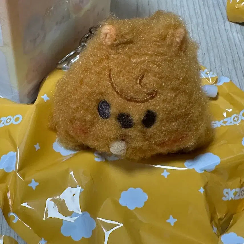 [BUNJANG] Stray Kids SKZOO Spring Break Plush Han / 스키즈 스키주 태엽 플러쉬 한 양도