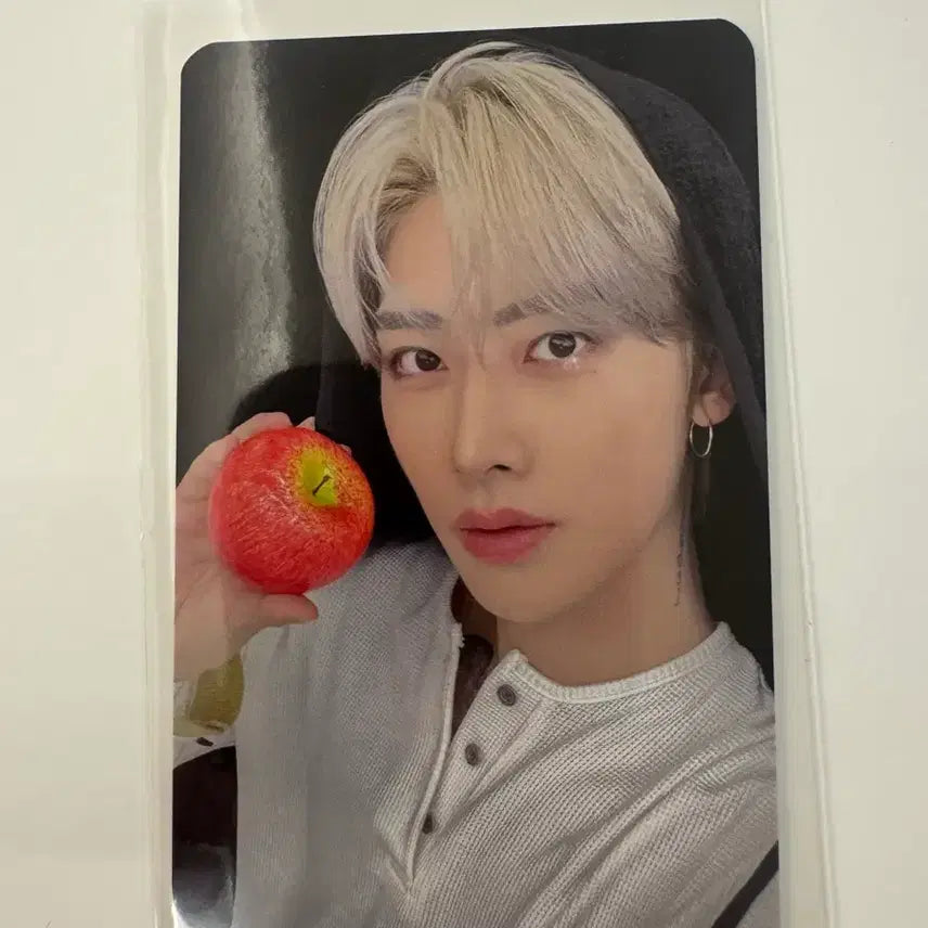 [BUNJANG] and2ble Curiosity Makestar POB Ricky Photocard / 앤더블 and2ble Curiosity 메이크스타 특전 리키