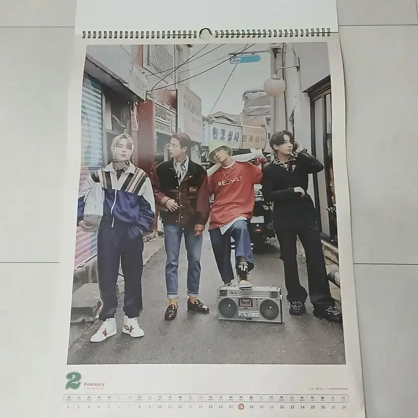 [BUNJANG] BTS 2021 Annual Calendar / BTS 방탄소년단 2021 방탄 연간 달력