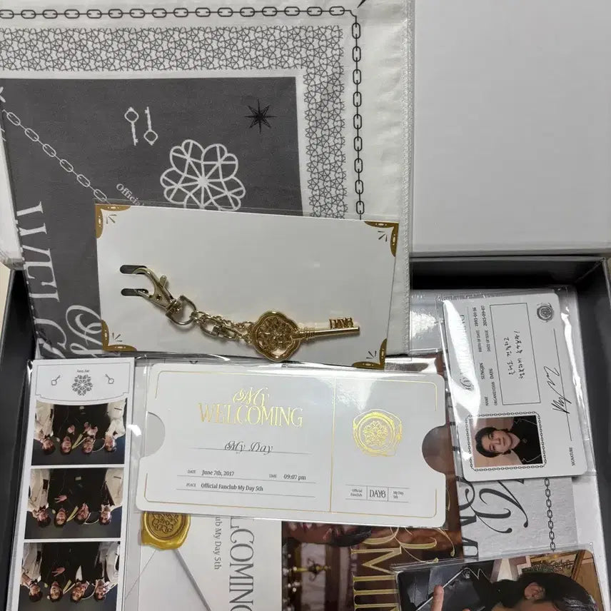[BUNJANG] Day6 My Day 5th Fanclub Kit &amp; Day6 Pouch Bundle / 데이식스 마이데이 5기 팬클럽 키트 &amp; 데이시스 파우치