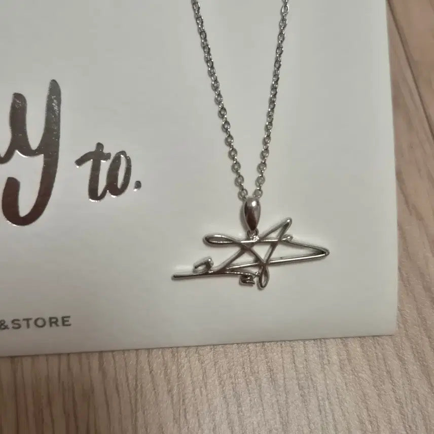 [BUNJANG] NCT Mark Signature Birthday Necklace / 엔시티 마크 시그니처 사인 생일 목걸이