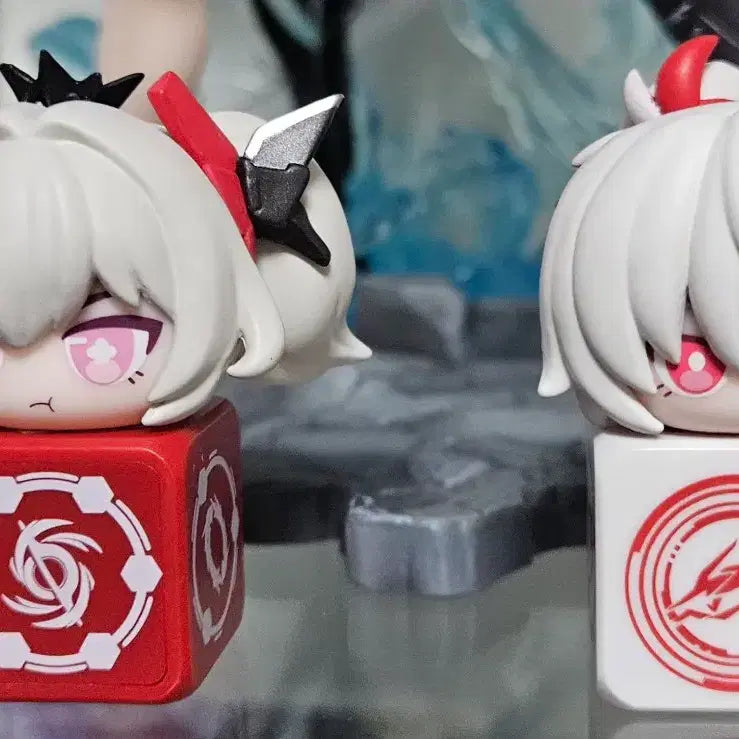 [BUNJANG] Furnishing Greymraven Luna Acrylic Keyring, Badge, Doll Bundle Set / 퍼니싱 루나 굿즈 일괄 판매합니다 아크릴 키링 뱃지 인형