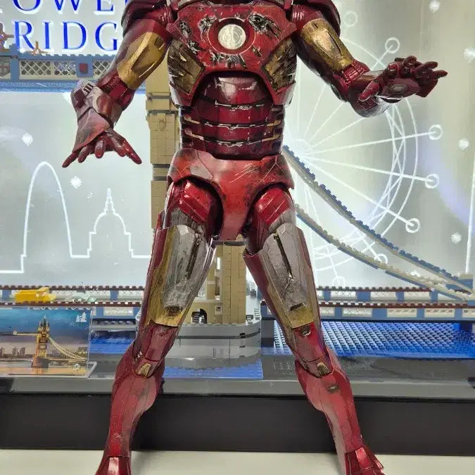 [BUNJANG] NECA 1/4 Scale Iron Man Mark VII Battle Damaged Figure / NECA 1/4 아이언맨 마크7 배틀 데미지 판매합니다