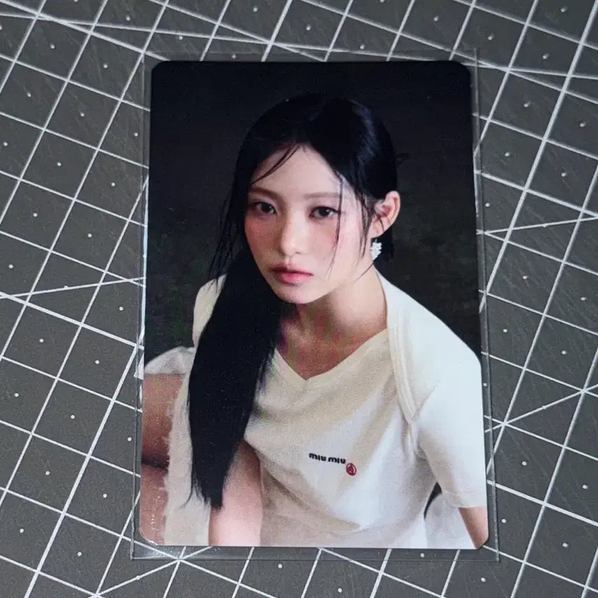 [BUNJANG] Lysnne Liv Déjà Vu Photocard / 리센느 리브 데자부 포카