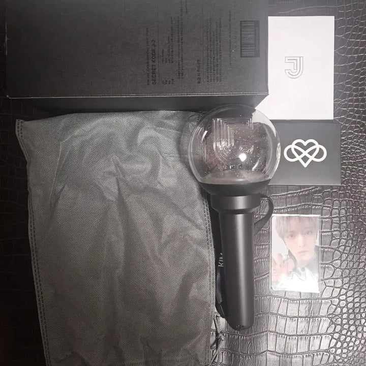 [BUNJANG] Kim Jaejoong Lightstick with Photocard / 김재중 응원봉 판매 (포카 포함)