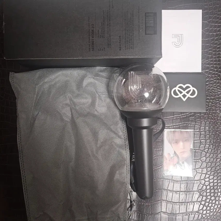 [BUNJANG] Kim Jaejoong Lightstick with Photocard / 김재중 응원봉 판매 (포카 포함)
