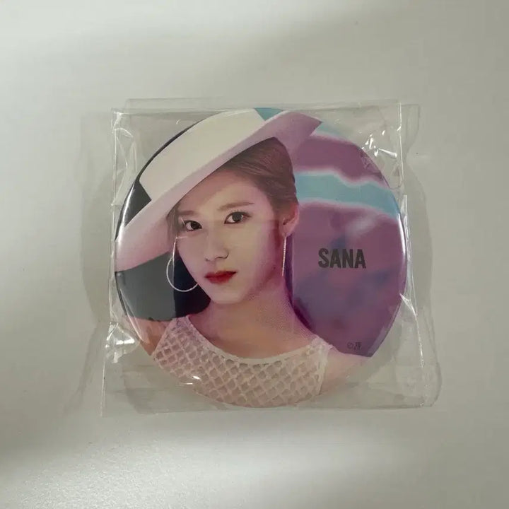 [BUNJANG] Twice Sana Breakthrough Can Badge / 트와이스 사나 캔뱃지 팝니다