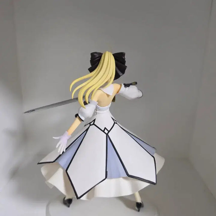 [BUNJANG] Saber Lily SQ Figure / [페스나] 세이버 릴리 SQ 피규어 판매합니다.