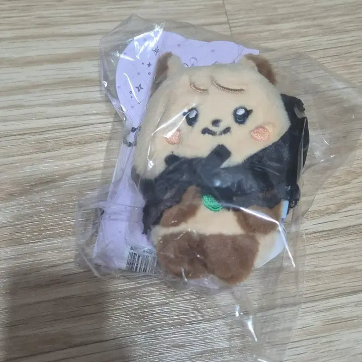 [BUNJANG] G)I-DLE LINE FRIENDS MiniNini YeoniNini Keyring Plush Doll / 아이들 라인프렌즈 미니니 여니니 키링 인형