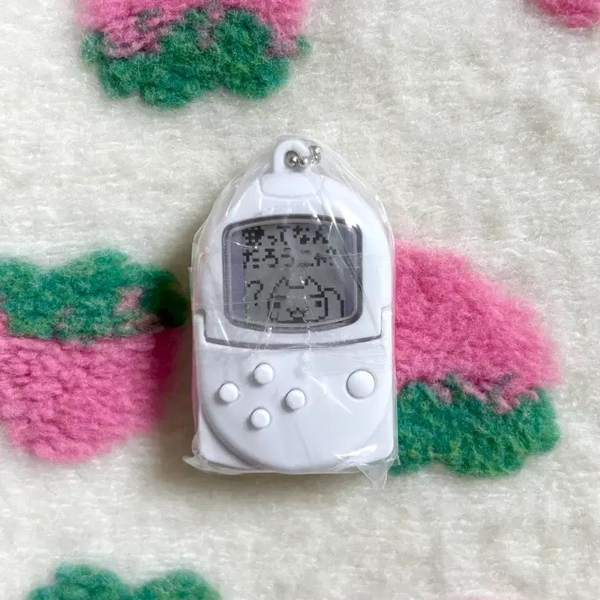 [BUNJANG] Dokodemo Issyo Pocketstation "What is Love, Nyan?" Gachapon Keychain / 도코데모잇쇼 포켓스테이션 사랑이란뭘까냥 가챠 키링 양도