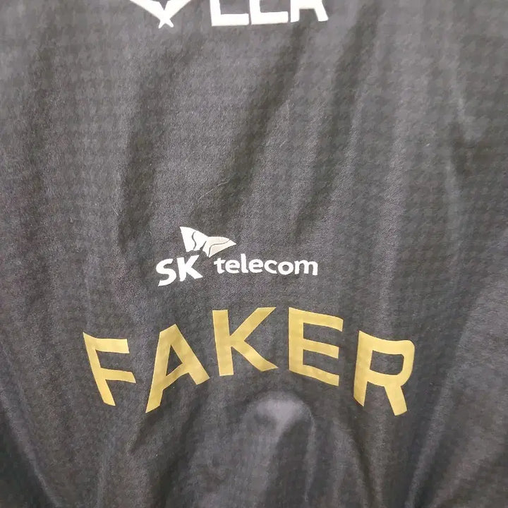 [BUNJANG] T1 2025 Worlds Jersey Faker Marking 2XL / 2025 T1 티원 월즈 우승 자켓 유니폼 2XL (페이커 마킹) 팝니다