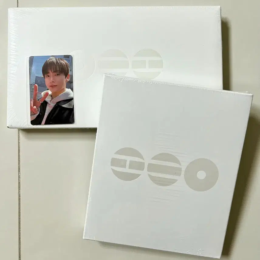 [BUNJANG] Jungkook Europe Lucky Draw &amp; Arirang Album Set (Sealed) / (완전미개봉) 정국 유럽럭드+아리랑앨범세트