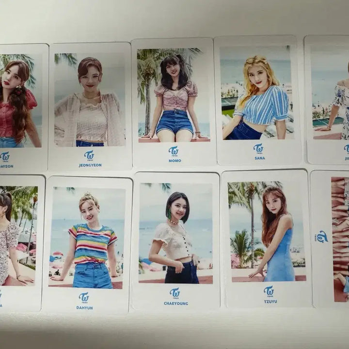 [BUNJANG] Twice Hawaii Pop-up Photocard / 트와이스 하와이 팝업 포카 팝니다