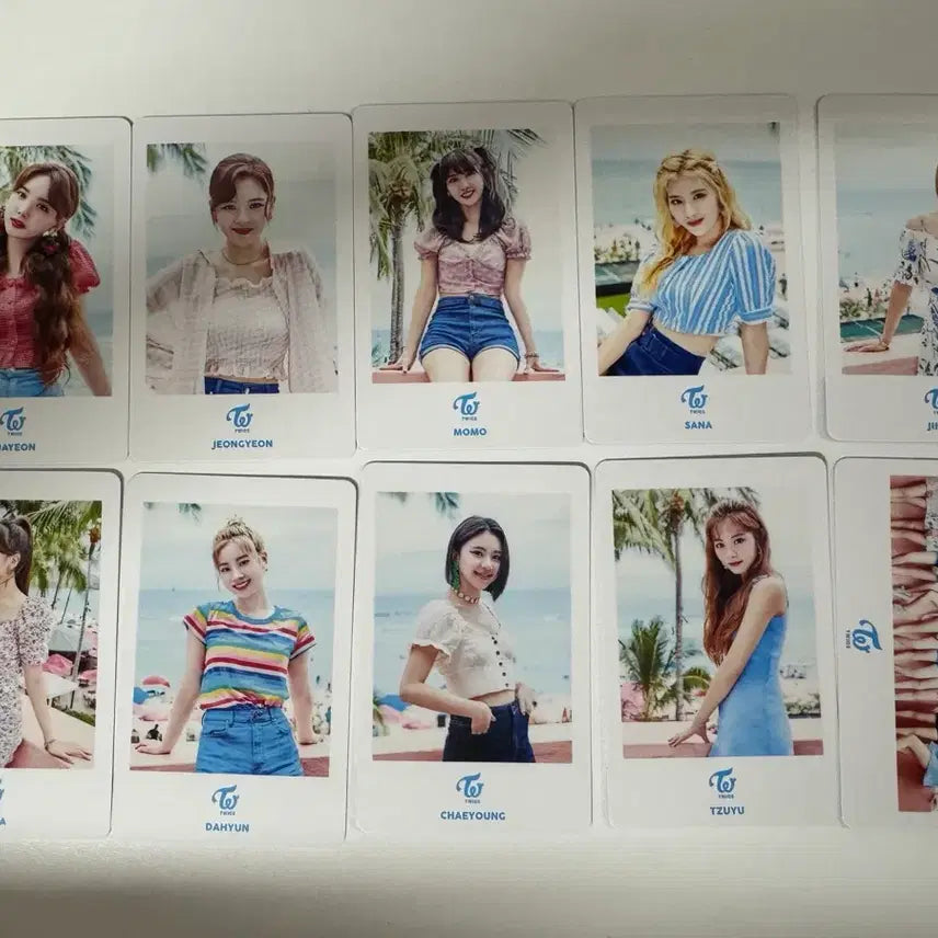 [BUNJANG] Twice Hawaii Pop-up Photocard / 트와이스 하와이 팝업 포카 팝니다